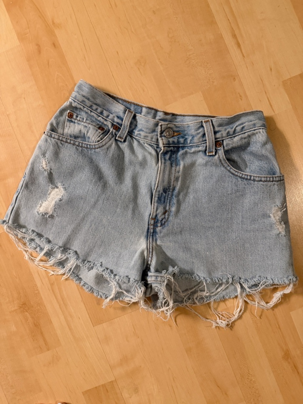 Vintage Levi’s 550 Cutoff 1990’s Denim Jeans High-Rise Shorts 6
